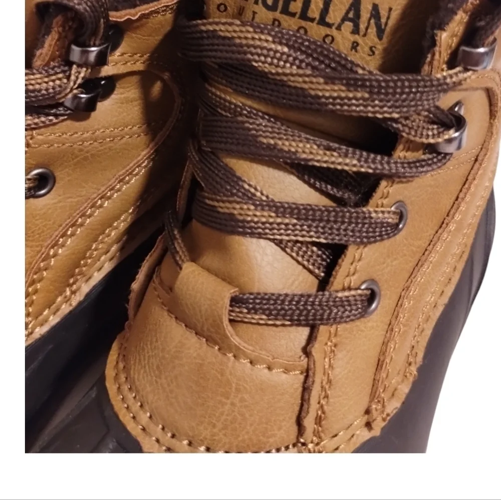 Magellan Outdoor Duck Boots Youth Size 2D Brown Black Lace up Ankle Boots Rain‎